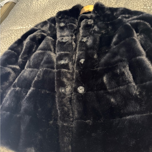 Belle Fare NWT S Black Faux Fur Coat - Picture 3 of 7